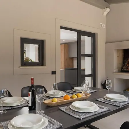 וילה Modern Molindrio With Pool In פורץ