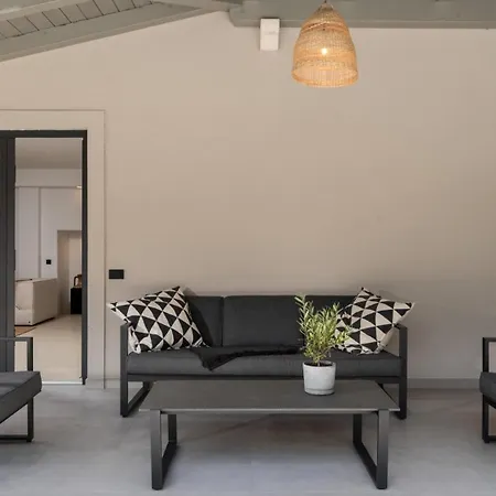 빌라 Modern Molindrio With Pool In 포레치