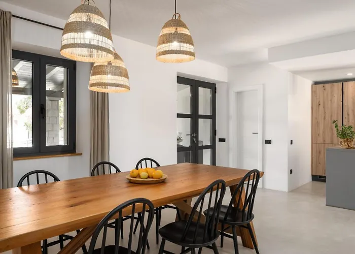 Modern Molindrio With Pool In Vila *