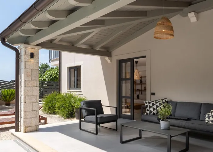 Modern Molindrio With Pool In Vila *