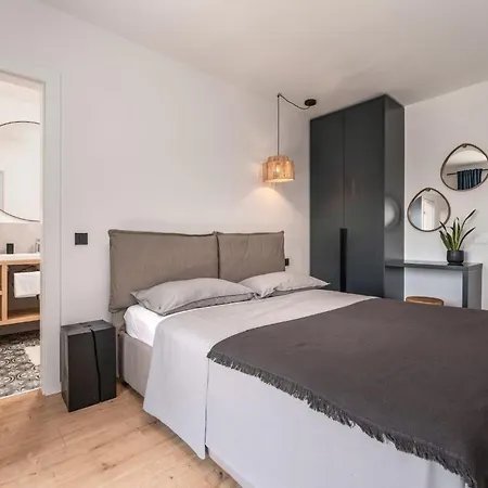 Modern Molindrio With Pool In Villa Porec