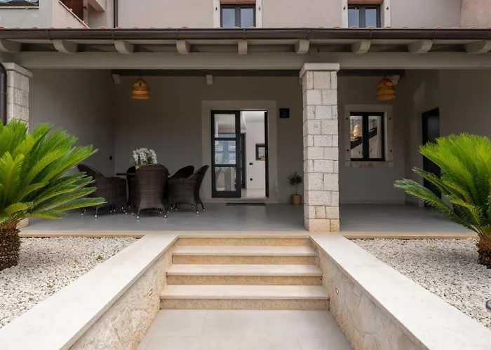 Modern Molindrio With Pool In