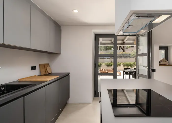 빌라 Modern Molindrio With Pool In *