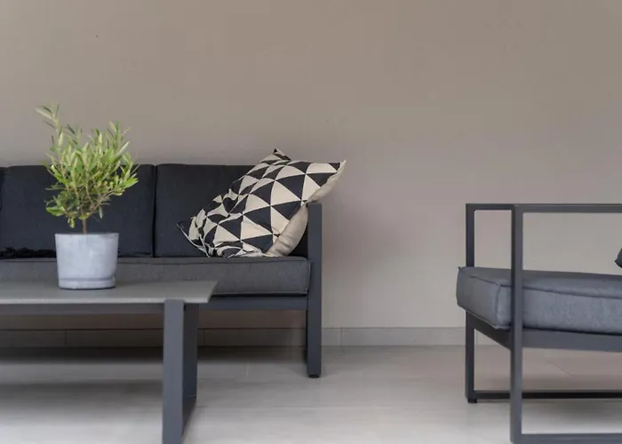 Βίλα Modern Molindrio With Pool In Πόρετς