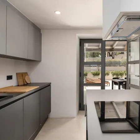 Vila Modern Molindrio With Pool In *